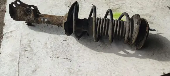Toyota Yaris Front shock absorber with coil spring 4851059455 4851052400 4813152370