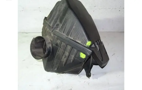 BMW 5 E60 E61 Air filter box 7521030