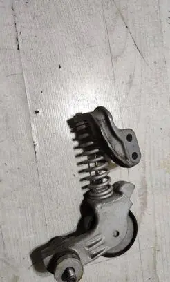 Volvo V40 Timing belt tensioner 