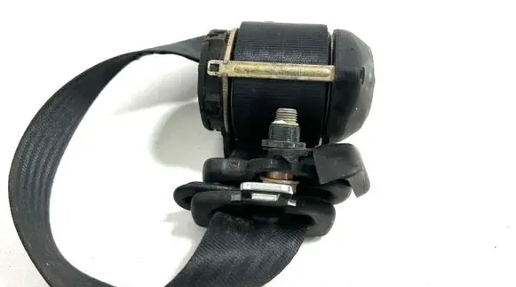 Maserati 3200 GT Coupe Rear seatbelt 3300777 040158 01MAR2000D