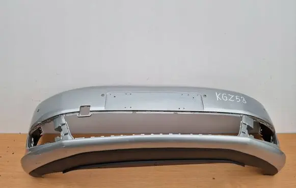Volkswagen Sharan Front bumper 7N0807221A