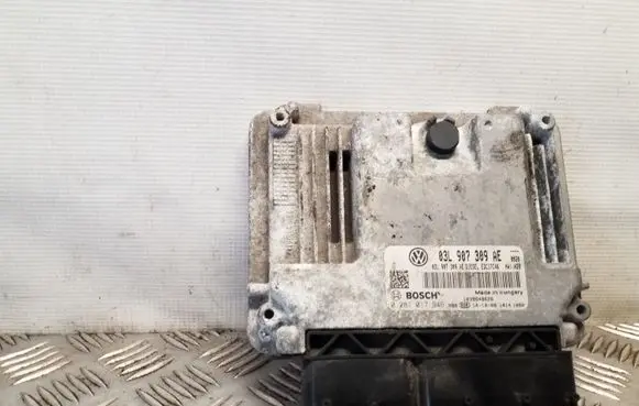 Volkswagen PASSAT CC Engine control unit/module 03L907309AE 0281017946