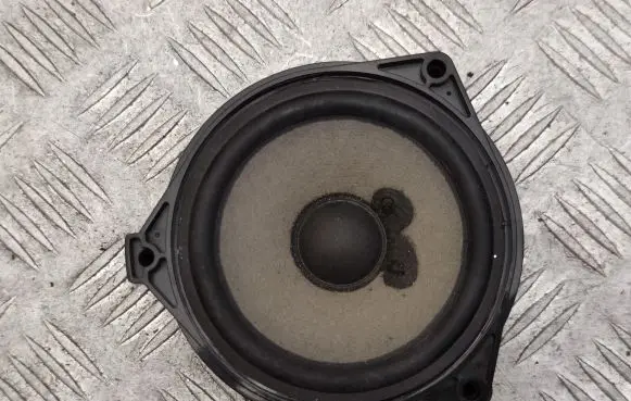 Mercedes-Benz GLE (W166 - C292) Panel speaker A1668202302