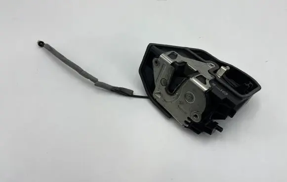 BMW Z4 E85 E86 Front door lock 7036169