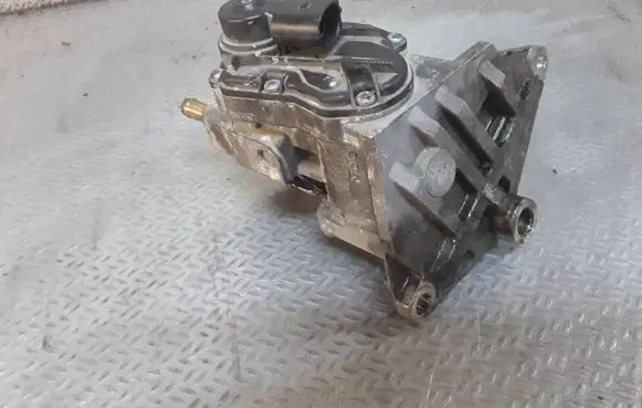 Audi A3 S3 8P EGR valve 