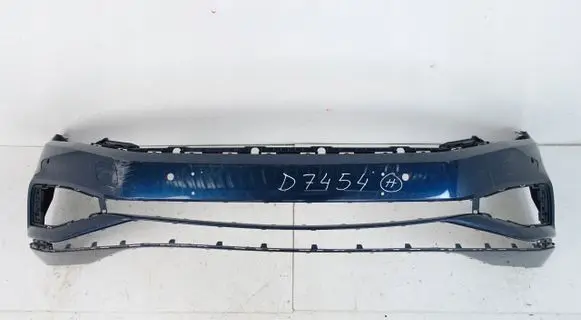 Volkswagen PASSAT B8 Front bumper 3G0807221F