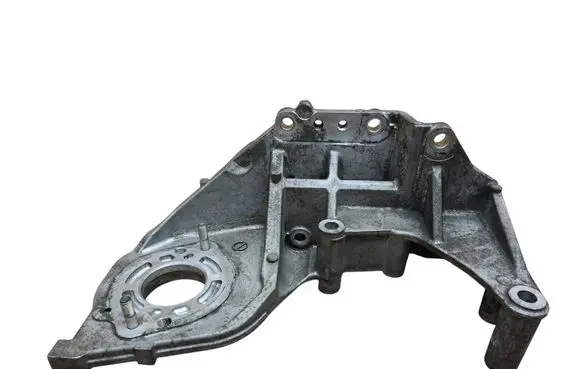 Mazda 6 Fuel pump bracket 