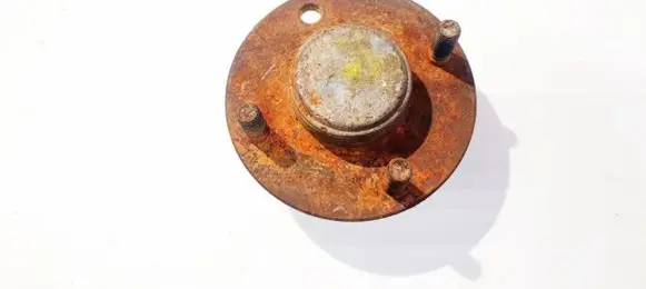 Ford Mondeo MK II Rear wheel hub