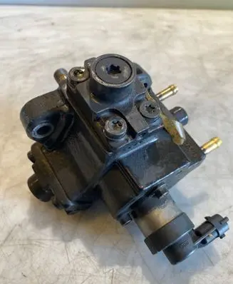 Opel Signum Fuel injection high pressure pump 0445010097 0055204599 0382035