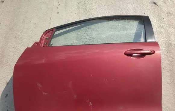 Mazda 2 Front door RAUDONOS