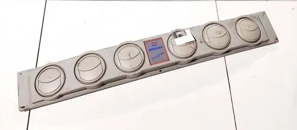 Dash center air vent grill