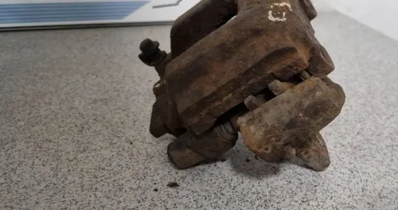 BMW 5 E34 Rear brake caliper 34211160382