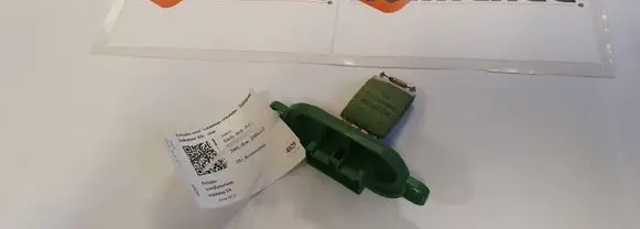 Iveco Daily 30.8 - 9 Heater blower motor/fan resistor 500326616