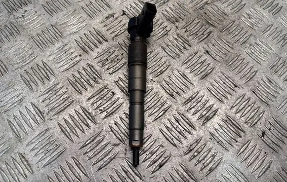 BMW X5 E70 Fuel injector 0445115048