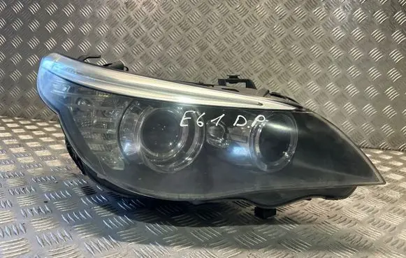 BMW 5 E60 E61 Headlight/headlamp 7177740