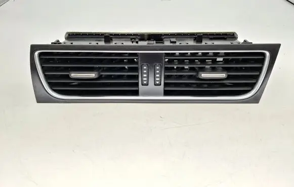 Audi A4 S4 B8 8K Dash center air vent grill 8T2820951B