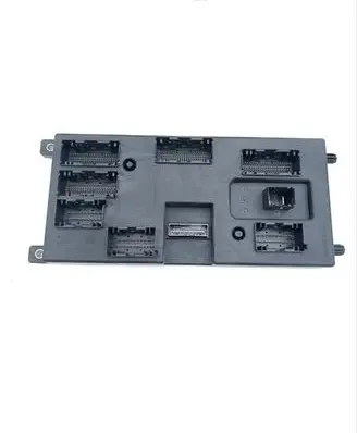Land Rover Defender Central body control module M8E214F041AA