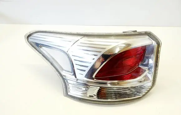 Mitsubishi Outlander Rear/tail lights 8330A787