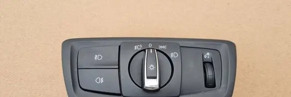 BMW X1 F48 F49 Light switch 6847524