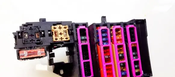 Audi A5 8T 8F Fuse box set 8T8971845