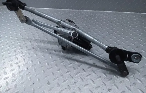 Hyundai i20 (BC3 BI3) Front wiper linkage and motor 98110Q0000 98100Q0000