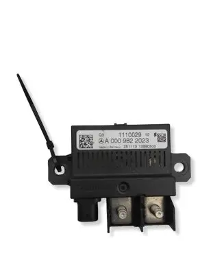 Mercedes-Benz Sprinter W906 Charging relay A0009822023