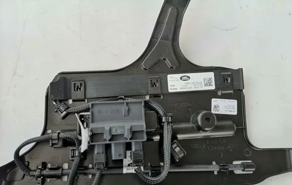 Land Rover Range Rover Velar Sensor J8A214E115AD