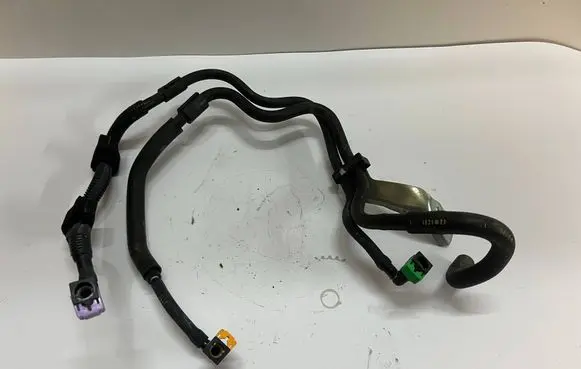 Mazda CX-3 Fuel line pipe P57T