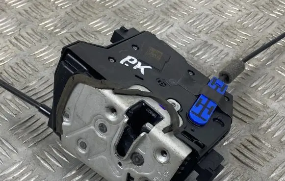 Jeep Grand Cherokee WL Front door lock 68526613AB