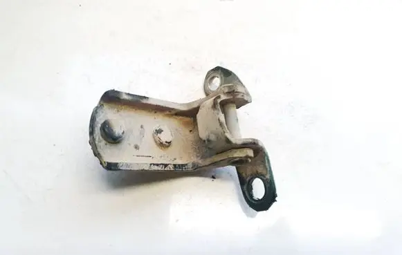 Toyota Avensis T220 Front door upper hinge