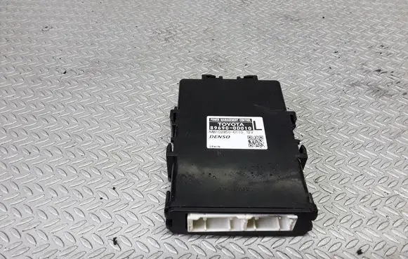 Toyota Yaris Other control units/modules 896900D010