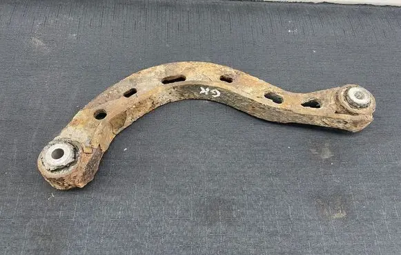 Audi A6 S6 C6 4F Rear control arm 4F0505323K