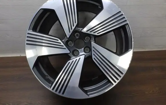 Audi e-tron R21 alloy rim 