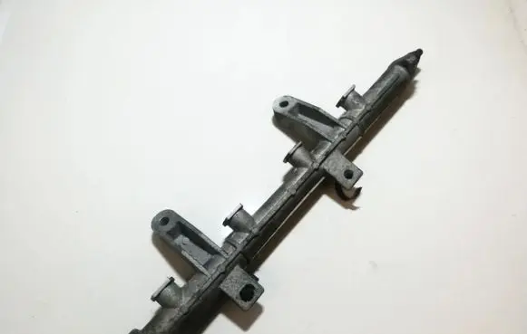 Fuel main line pipe