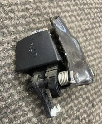 Mercedes-Benz E W212 Seat back rest control lever/handle A2129209100