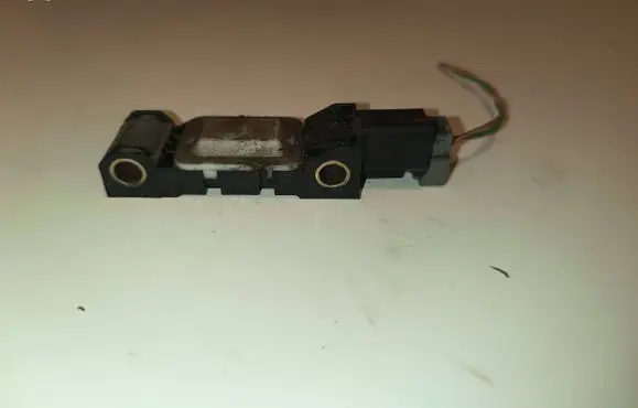 Renault Clio II Airbag deployment crash/impact sensor 8200239994 005735 300803