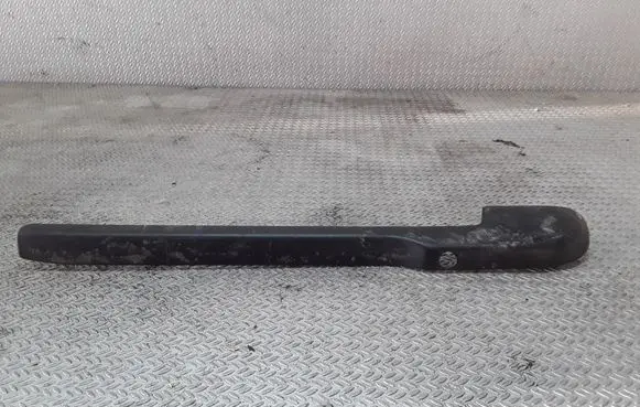 Seat Leon (1M) Front passenger seat rail trim 1J0881088D