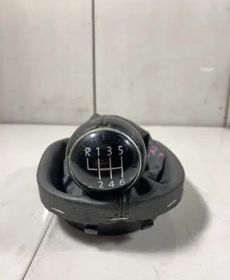 Volkswagen Touran I Gear lever shifter trim leather/knob 1T0711113AC