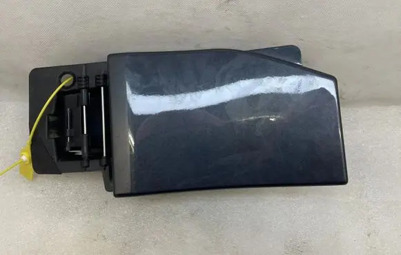 Renault Trafic III (X82) Fuel tank cap trim 