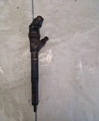 KIA Sorento Fuel injector 0445110186