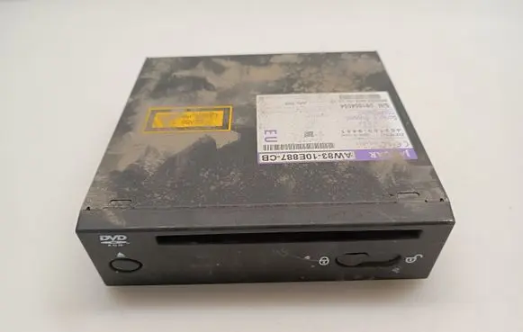 Jaguar XF X250 CD/DVD changer AW8310E887CB 4621009451 091554054