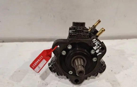 Fiat 500X Fuel injection high pressure pump 0445010466