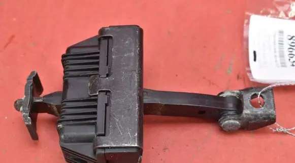 BMW 6 E63 E64 Front door check strap stopper 7009111