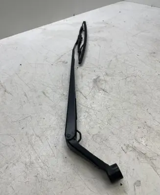 Toyota Avensis T250 Windshield/front glass wiper blade 
