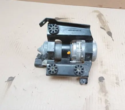 BMW X5 F15 Vacuum pump 4843751 6860881 86422918