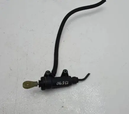 BMW 3 E90 E91 Clutch slave cylinder 21526773570 673670 13670610
