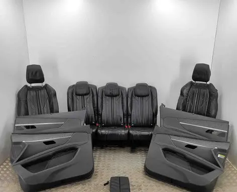 Peugeot 5008 II Interior set 98164834AU 98171648AU