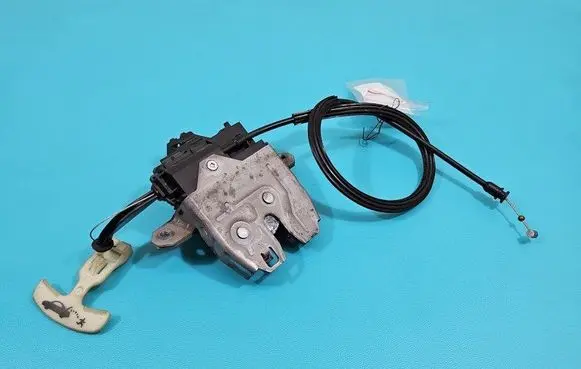 Jaguar XF X250 Tailgate/trunk/boot lock/catch/latch 6W83-442A66-DD IMPRK1464785