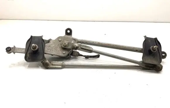 Suzuki Vitara (LY) Front wiper linkage and motor 3810054P00