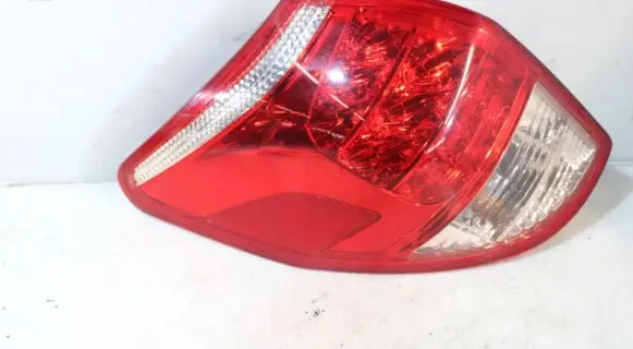 Toyota RAV 4 (XA30) Rear/tail lights